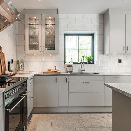 PeakFast förmedlar bostäder och fritidshus över hela landet